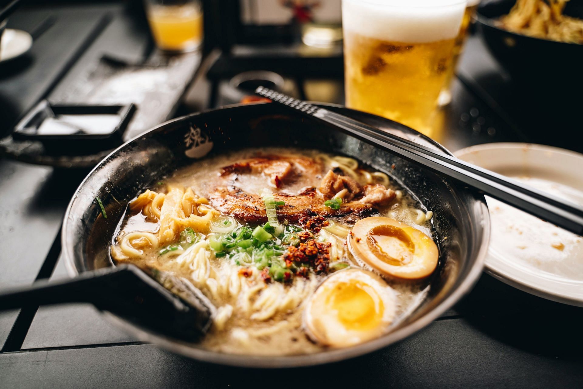 Do not eat ramen daily (Image by Diego Lozano/Unsplash)